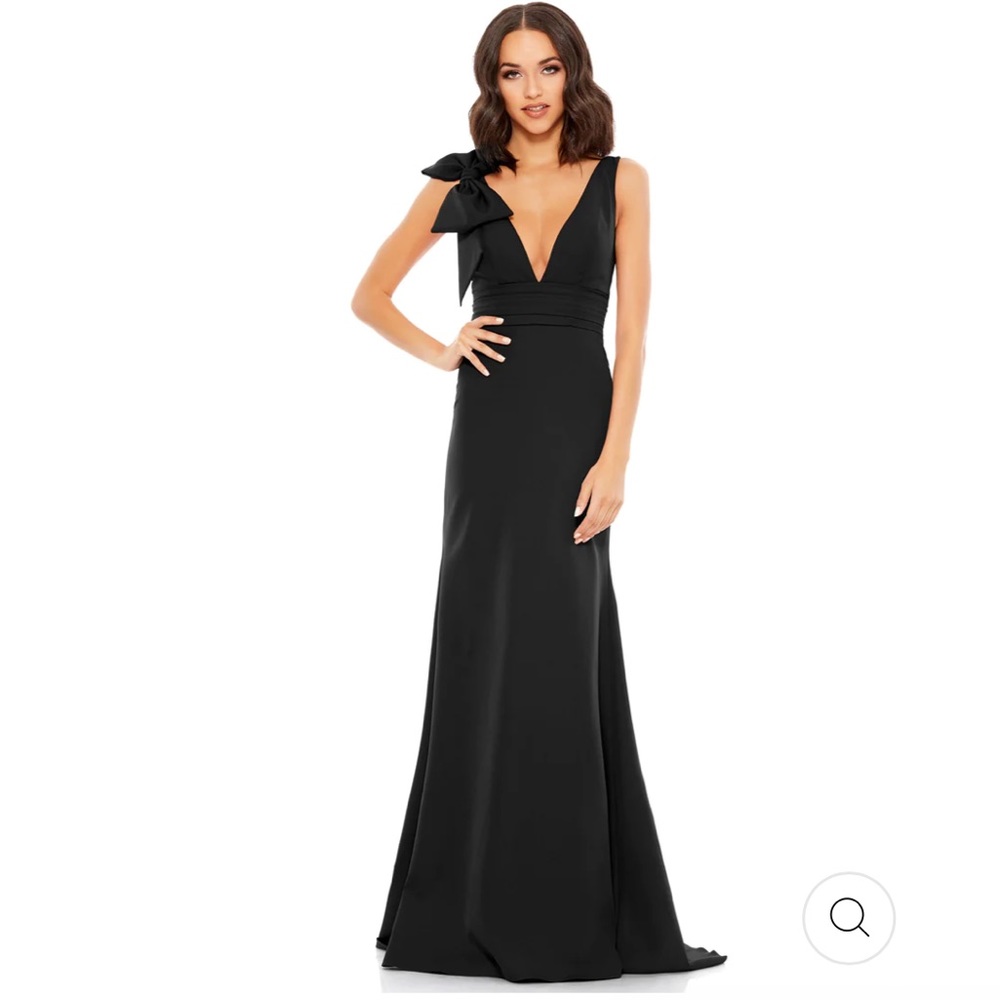 SLEEVELESS V NECK BOW DETAIL MERMAID GOWN